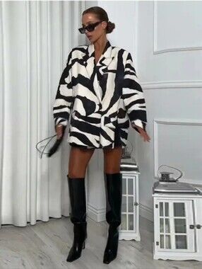 ZARA COLLECTION ANIMAL PRINT BLAZER